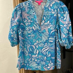 Gorgeous Lily Pulitzer top